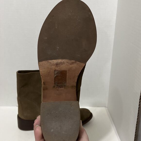 Tory Burch Sienna River Rock Embossed Logo Suede Leather Ankle Boots 7.5M - Picture 8 of 9